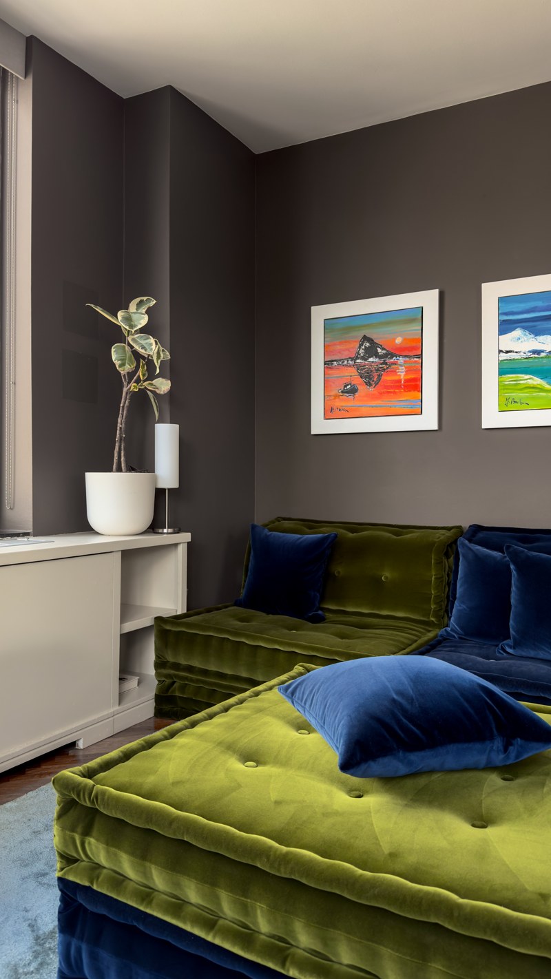 Color and texture in the lounge